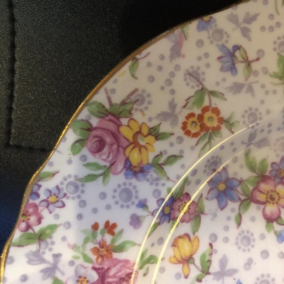ROYAL WINTON ELEANOR CHINTZ DESSERT PLATE 6.5” D PINK PURPLE GOLD RIM ENGLAND - Picture 9 of 12